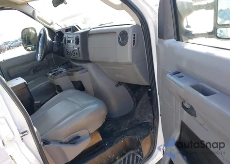 2014 Ford E-150 Commercial z USA, uszkodzony, nr VIN 1FTNE1EW9EDA38983